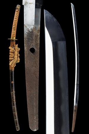 Katana firmata Kanetomo in montatura da tachi