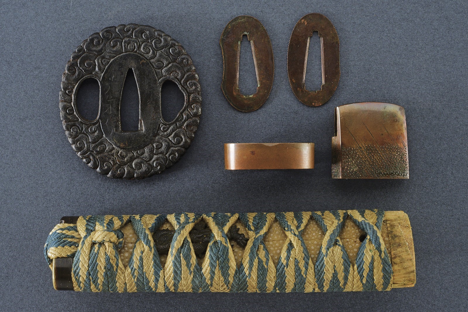 Wakizashi, Giappone, Lama Mino hira-zukuri, lunghezza 45,5 cm, Periodo Edo (1603-1867)
