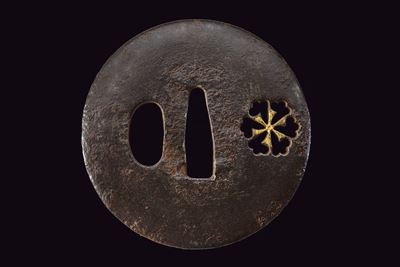 Tsuba, Giappone, Periodo Edo (1603-1867), ferro, 7 x 7 x 0.4 cm