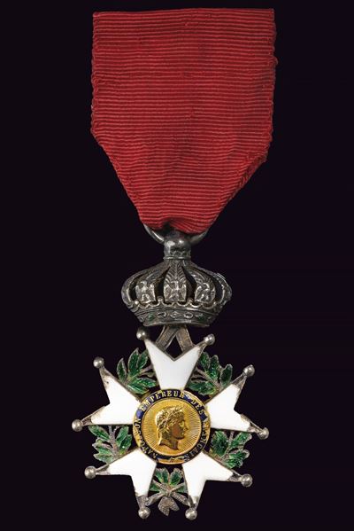Ordine della Legion d'Onore, Croce di cavaliere in argento con centro dorato e smaltato