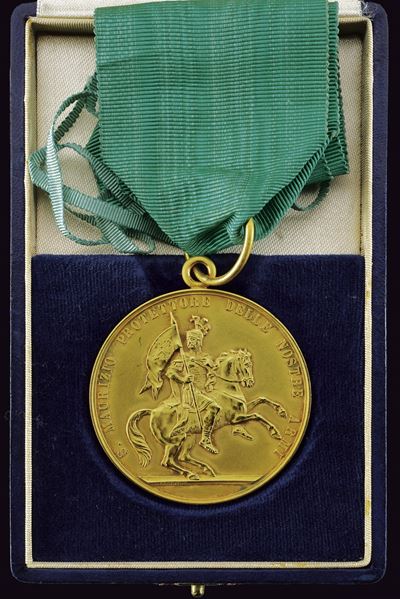 Medaglia Mauriziana per ufficiali generali, Repubblica Italiana, 1965, oro 917/1000