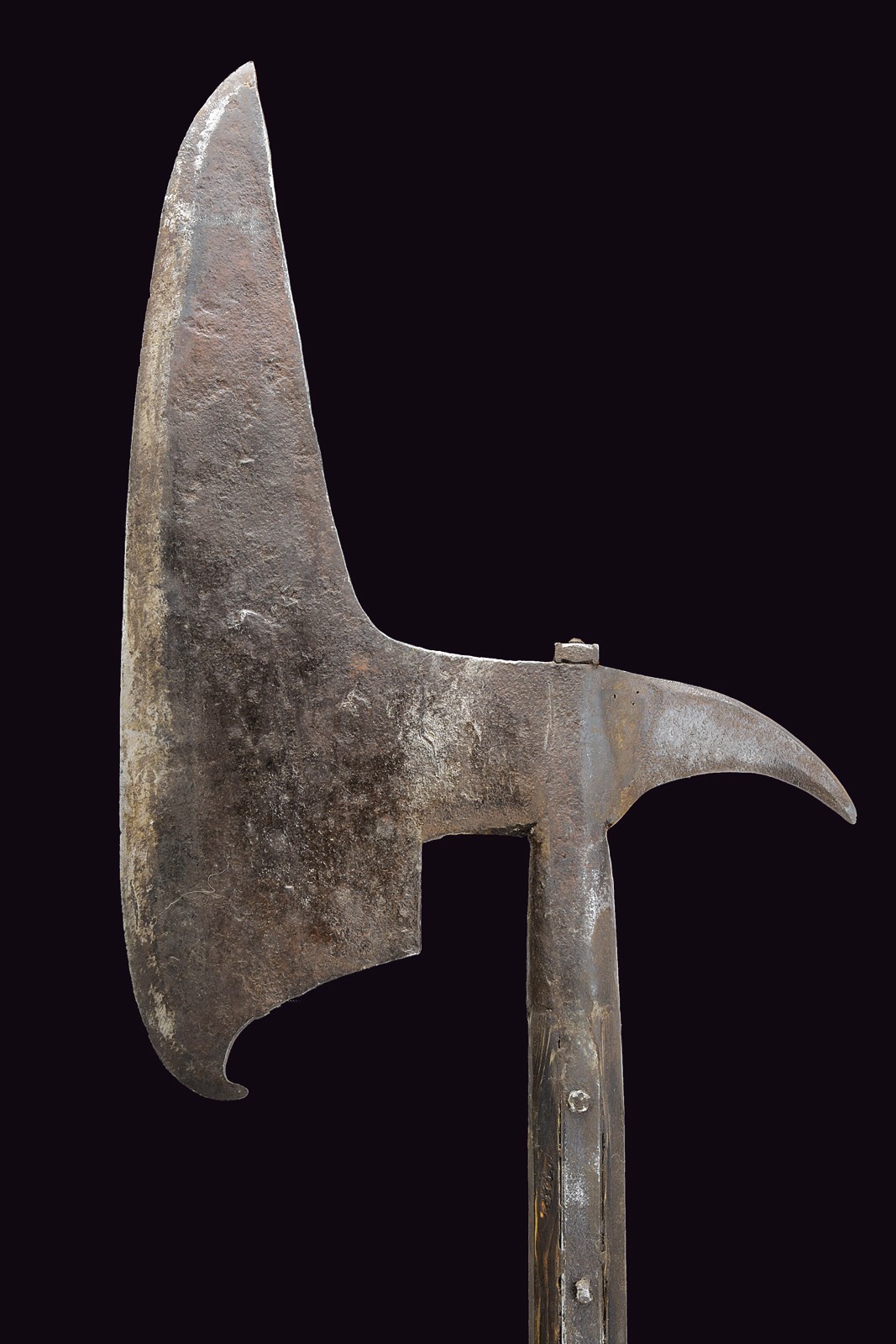 Scure d'arme inastata, ferro lavorato, Italia, XVII secolo