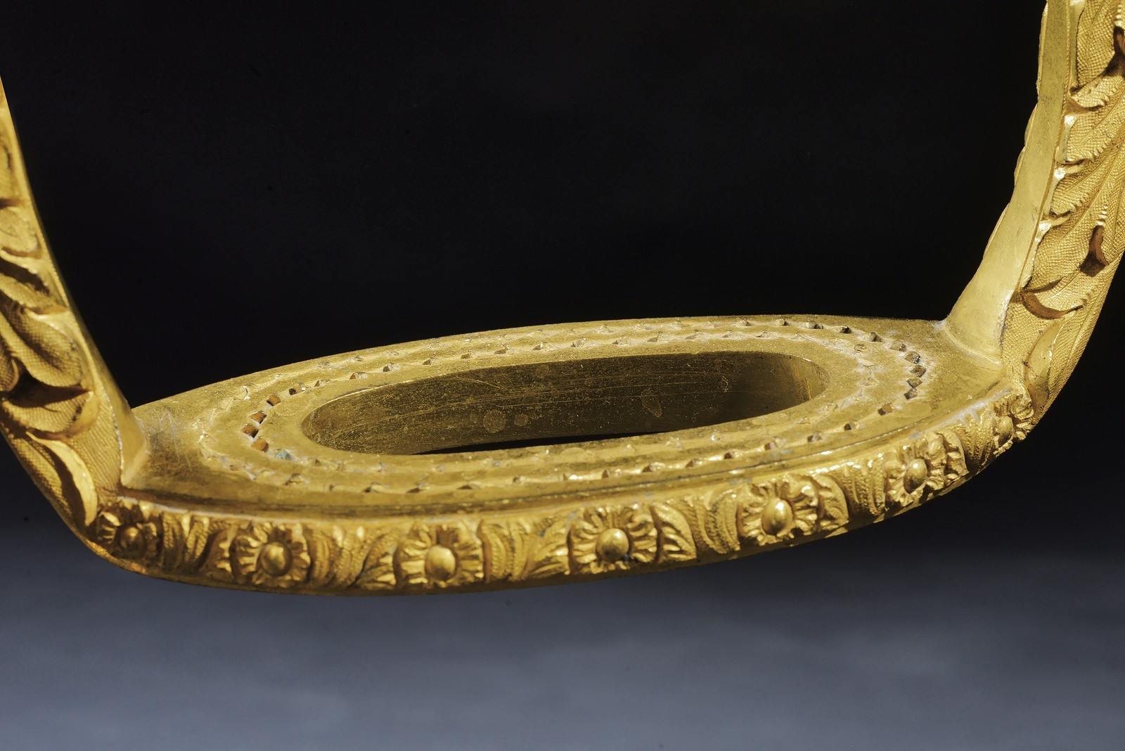 Staffe spagnole del XVIII secolo, bronzo dorato a fuoco
