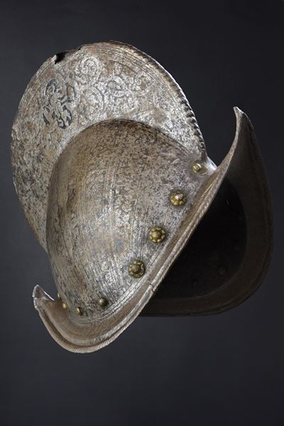Morione a cresta alta, Ferro battuto, Italia settentrionale, circa 1570