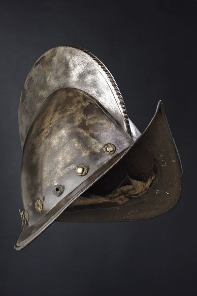Morione tondo, ferro forgiato, Italia del Nord, circa 1590