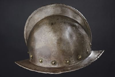 Morioncino, ferro battuto, altezza 23 cm, Italia centrale, circa 1580
