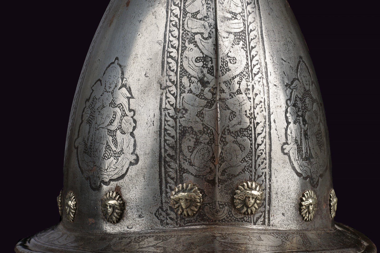 Zuccotto aguzzo inciso, ferro, Italia settentrionale, circa 1600