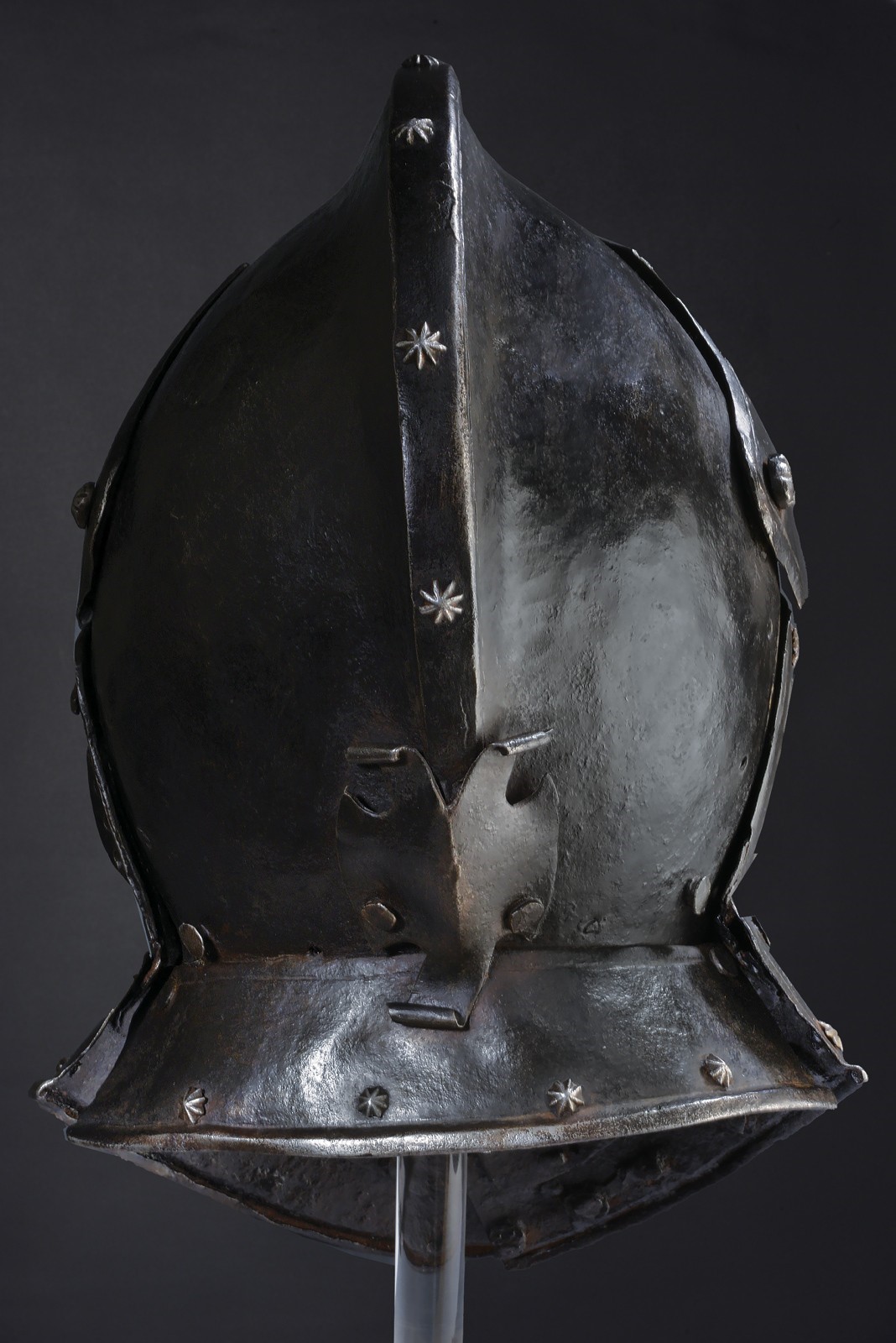 Elmo da assedio, Francia, Prima metà del XVII Secolo, Altezza 29.5 cm