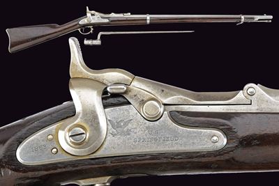 Fucile a retrocarica Springfield Trapdoor, cal. 50, con baionetta, 1870 circa