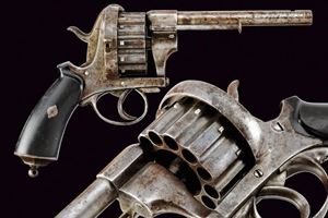 Raro revolver a spillo a dodici colpi