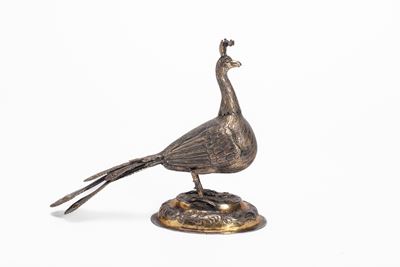 Pavone, scultura in argento dorato