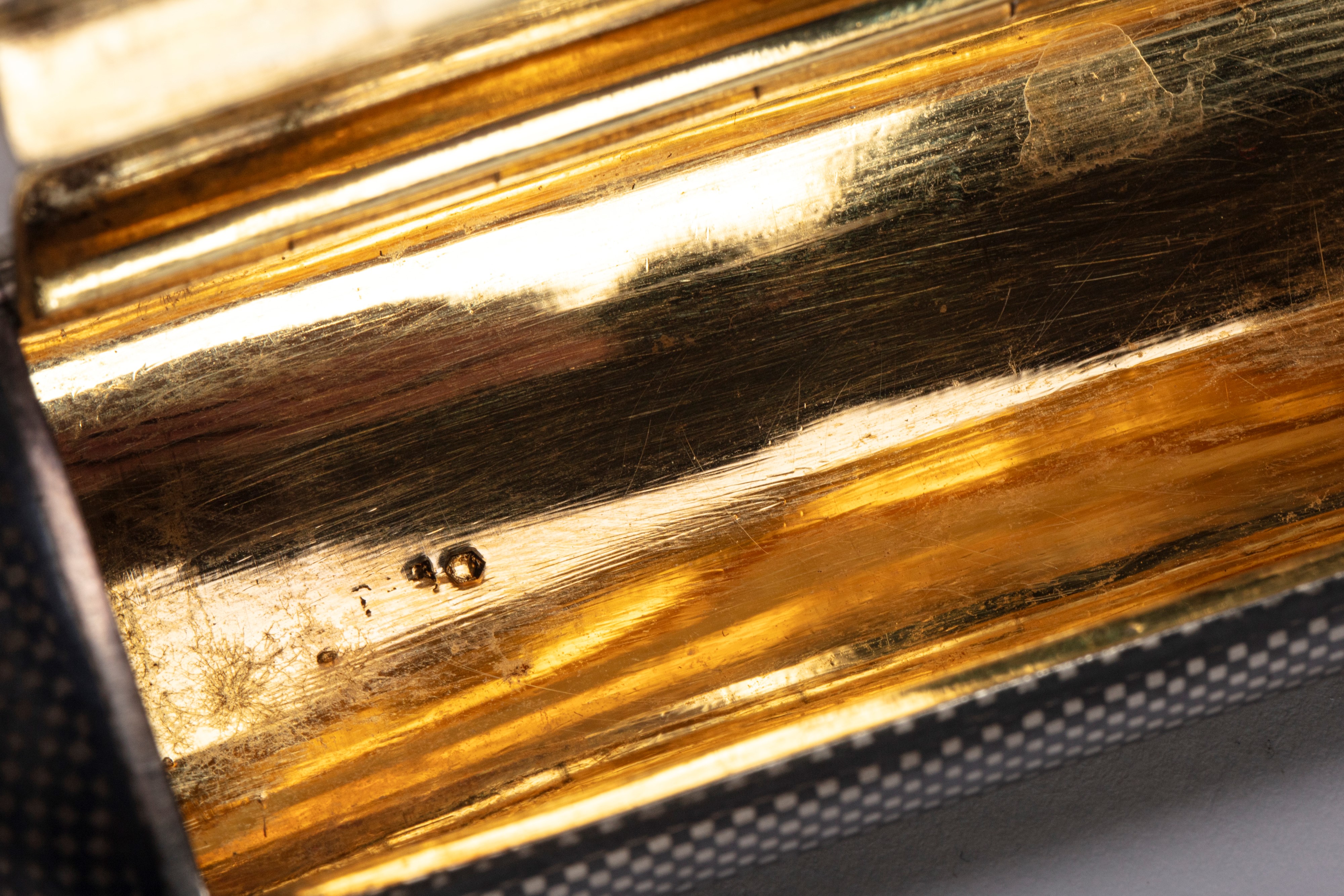 Tabacchiera decorata in argento con decoro niellato, Francia, metà XIX secolo