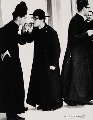 Io non ho mani che mi accarezzino il volto