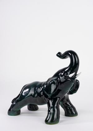 Elefante in ceramica verde, Sbordoni Roma