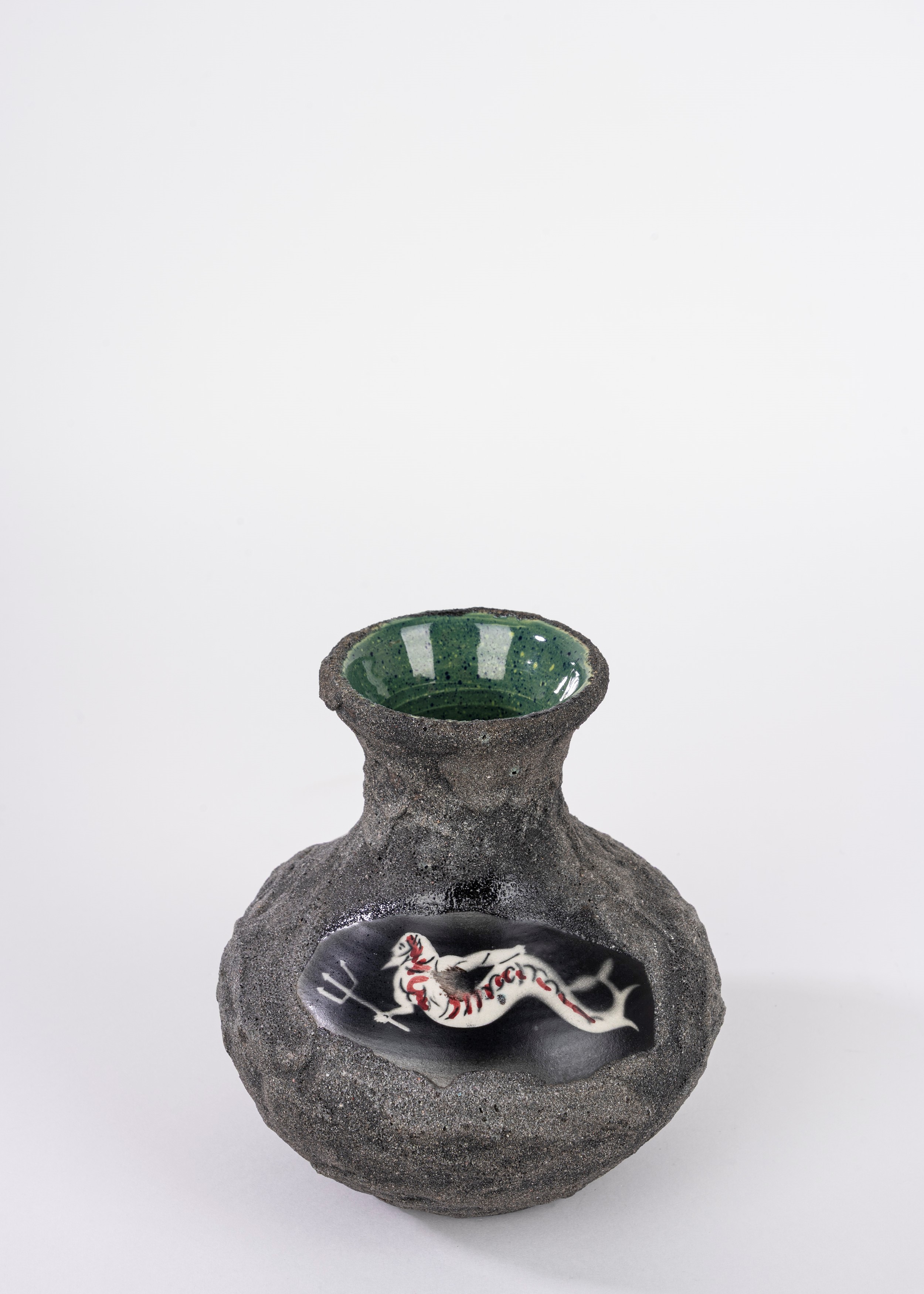 Esposito Sorrento, Vaso in ceramica con tritone e figura maschile