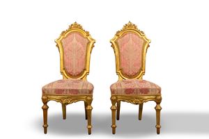 Coppia di sedie in legno intagliato e dorato, secolo XIX