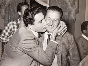 Alberto Sordi e Luigi Zampa in "L'Arte di arrangiarsi"