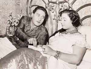Alberto Sordi e Elena Gini in "L'arte di arrangiarsi"