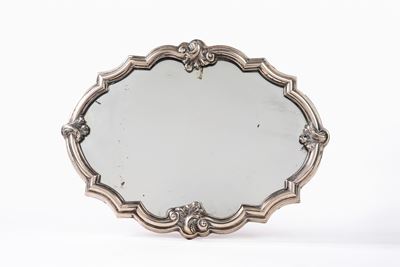 Specchio con cornice in argento, 800, dimensioni 46 x 35 cm