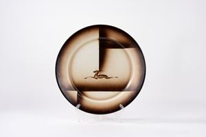 Piatto in maiolica con antilope e motivi geometrici, Galvani, anni '20/'30 del Novecento