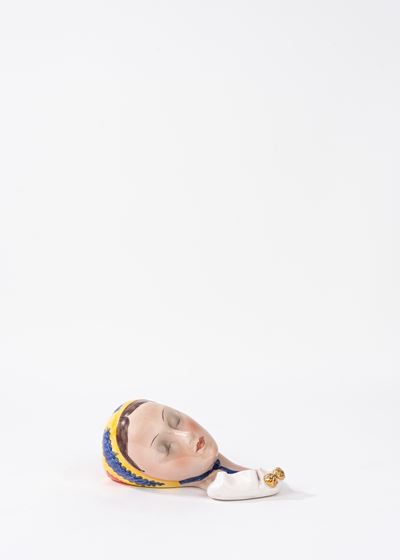 Artista sconosciuto, Ragazza di Desulo, scultura in ceramica policroma