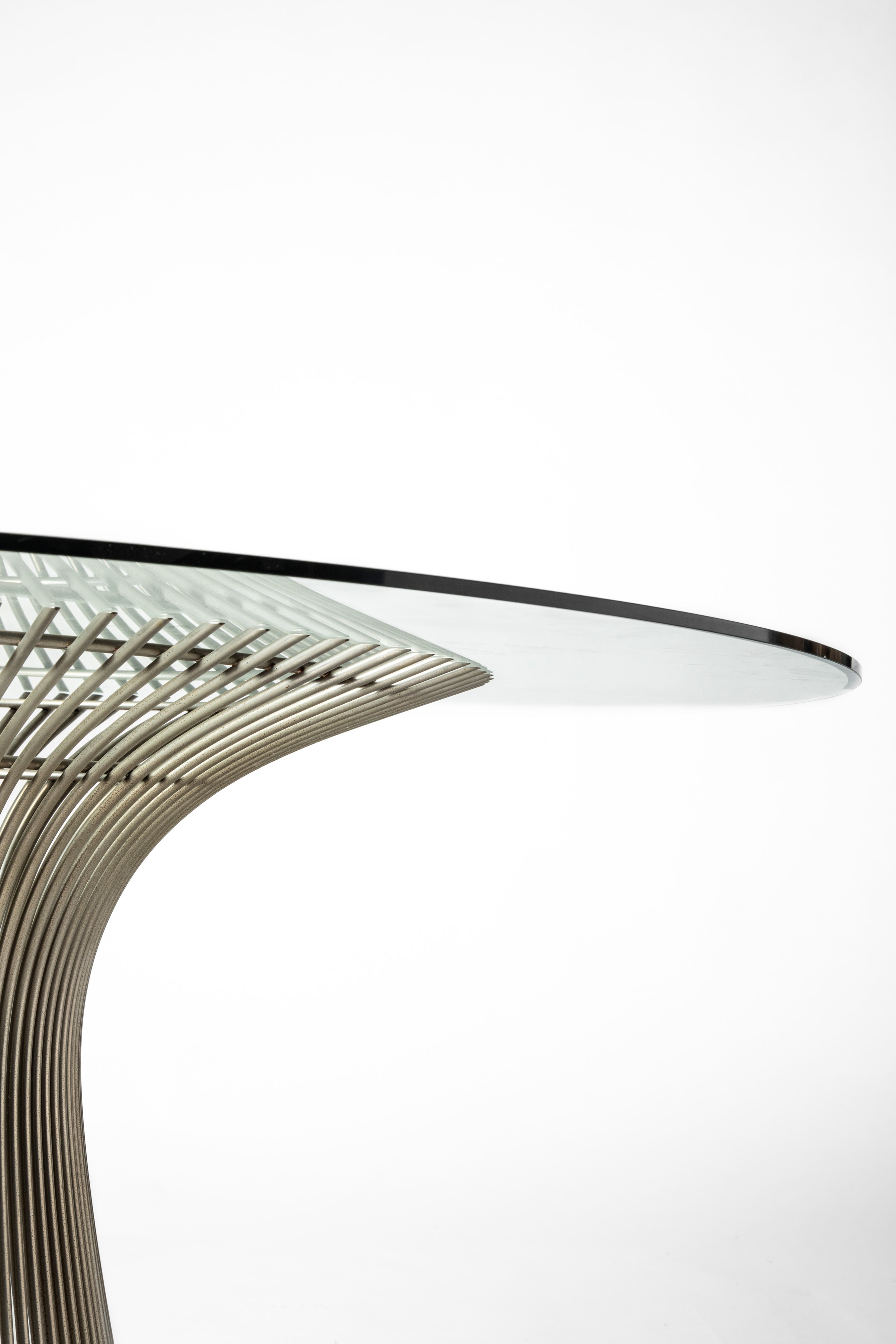 Tavolo modello 'Platner High Table', acciaio curvato e vetro molato, 1966
