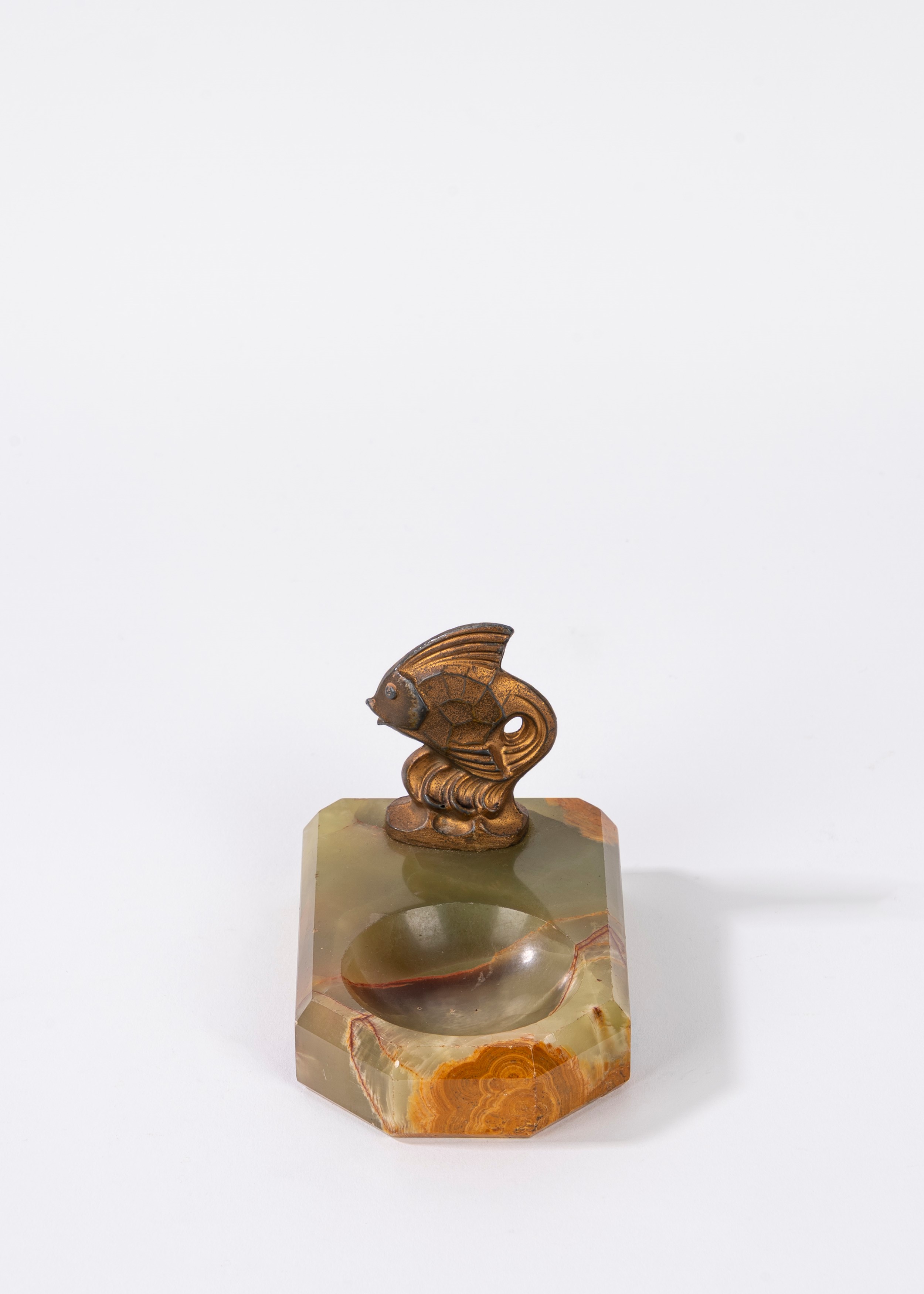Calamaio in onice con pesciolino in bronzo