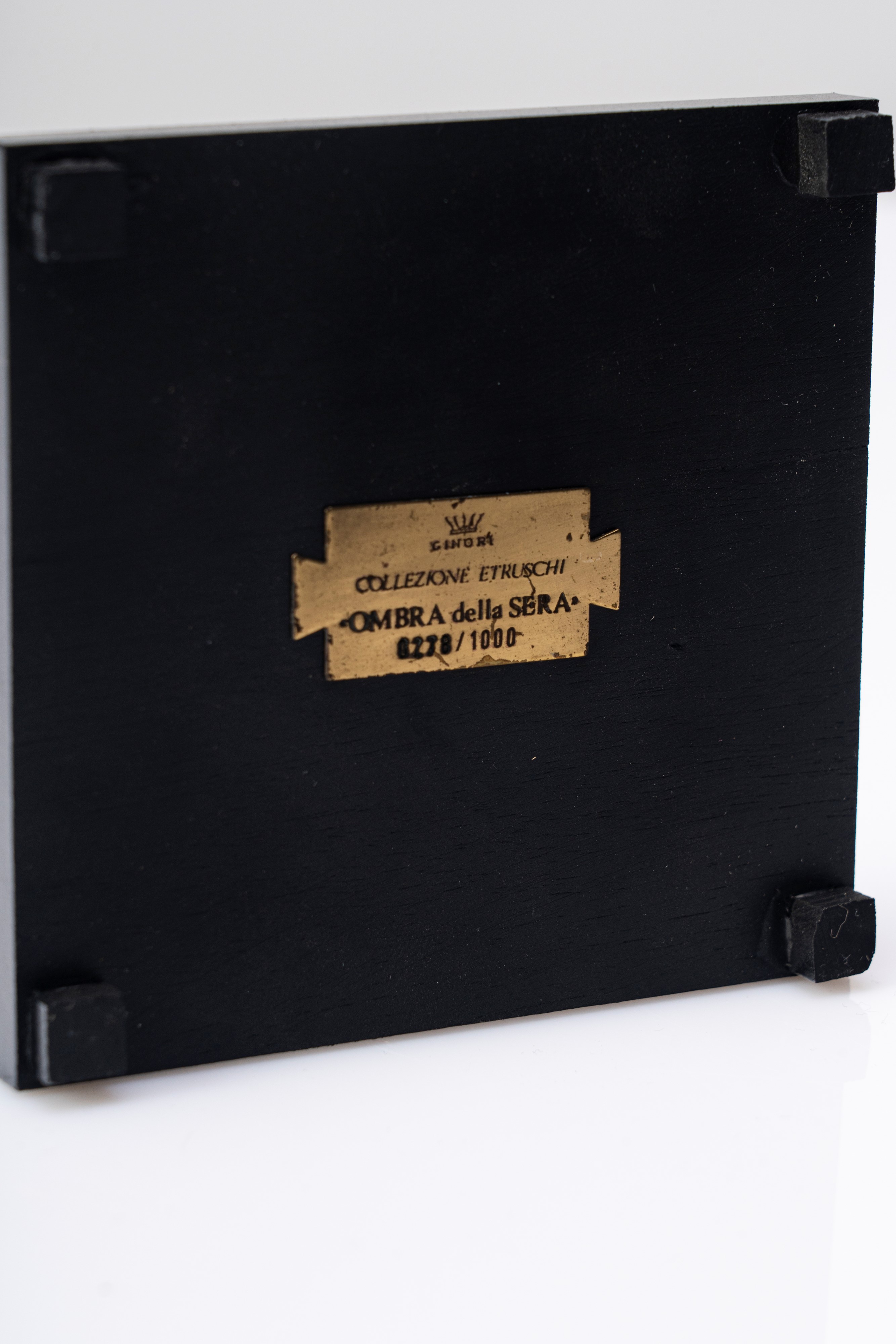 Scultura 'Ombra della Sera' della 'Collezione Etruschi'