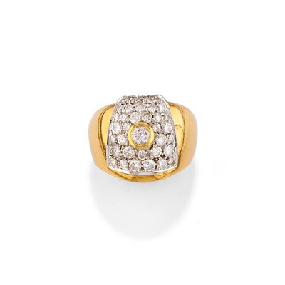 Anello in oro bicolore con diamanti