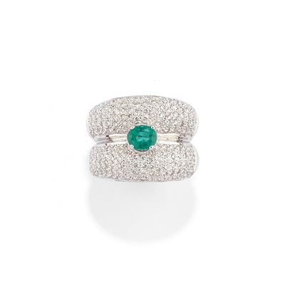 Anello in oro bianco 18k con diamanti e smeraldo