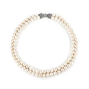 Pearl necklace