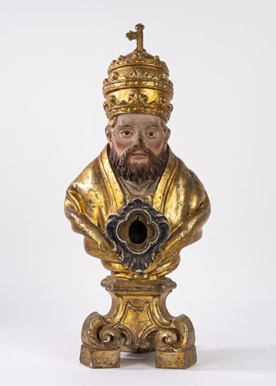 Busto reliquiario in legno laccato e dorato raffiguarante Santo Papa, secolo XVIII