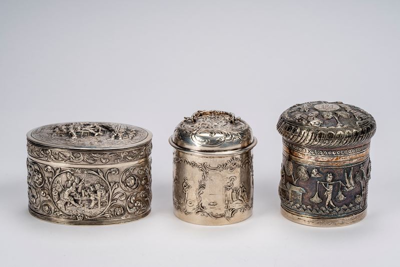 Gruppo di tre scatole