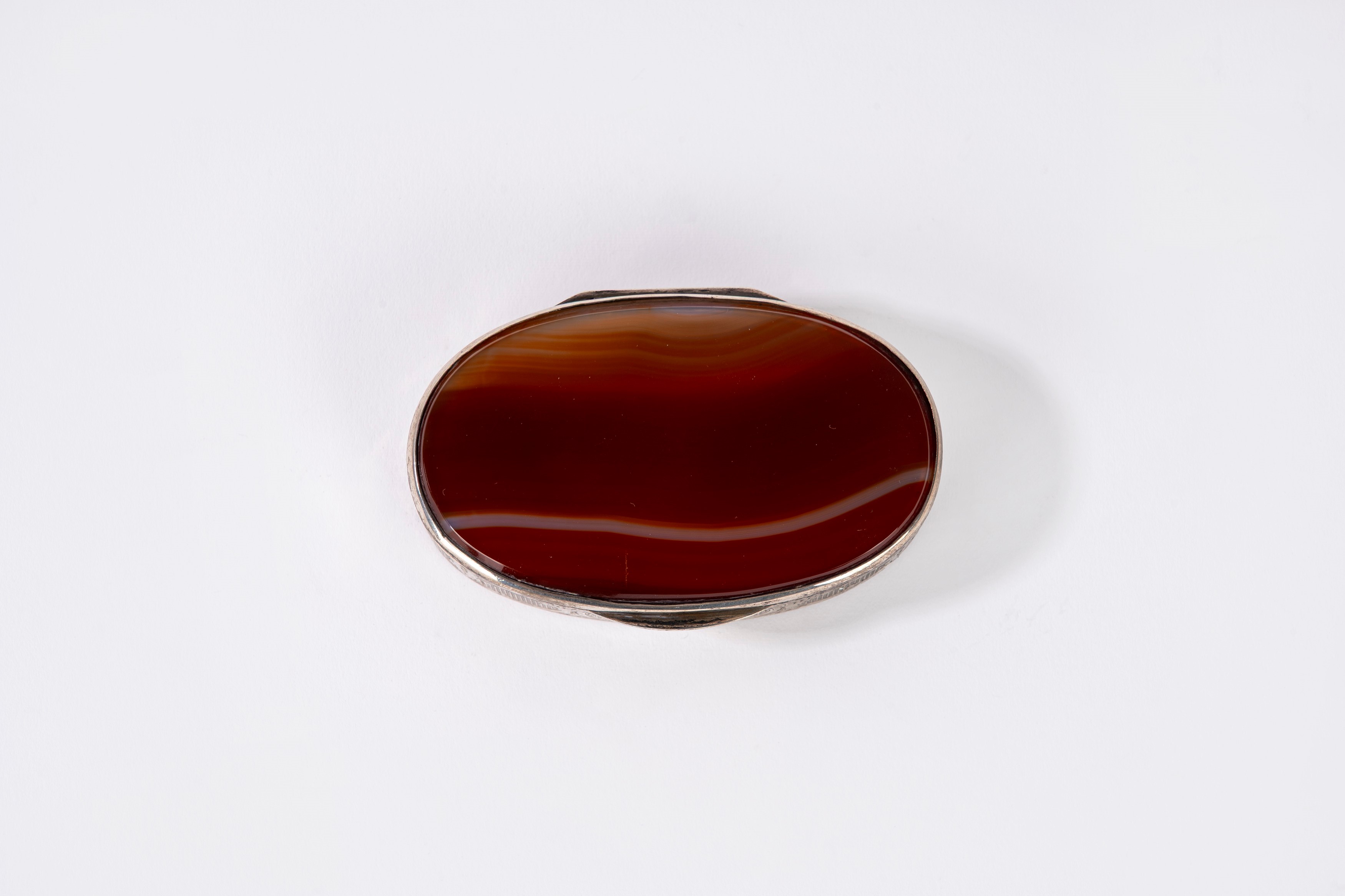 Scatolina in corniola, fine XIX - inizio XX secolo