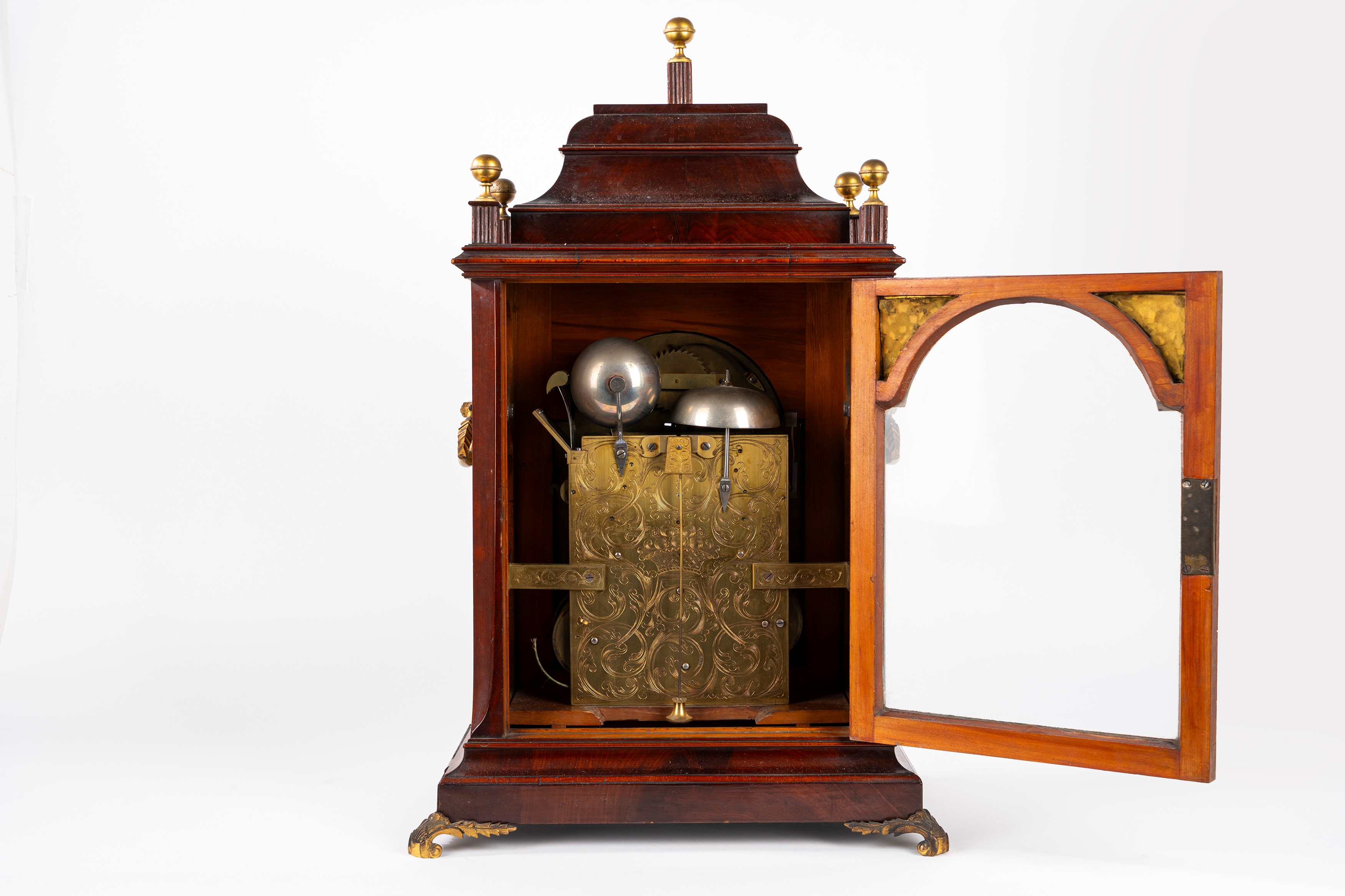 Pendola da tavolo in legno con applicazioni in bronzo dorato, Inghilterra secolo XIX