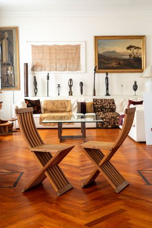 Coppia di sedie modello 'Tomasa'