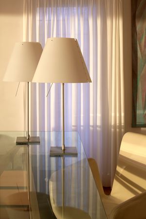 Coppia di lampade modello 'Costanza'