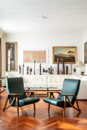 Coppia di poltrone modello 'Gilda'