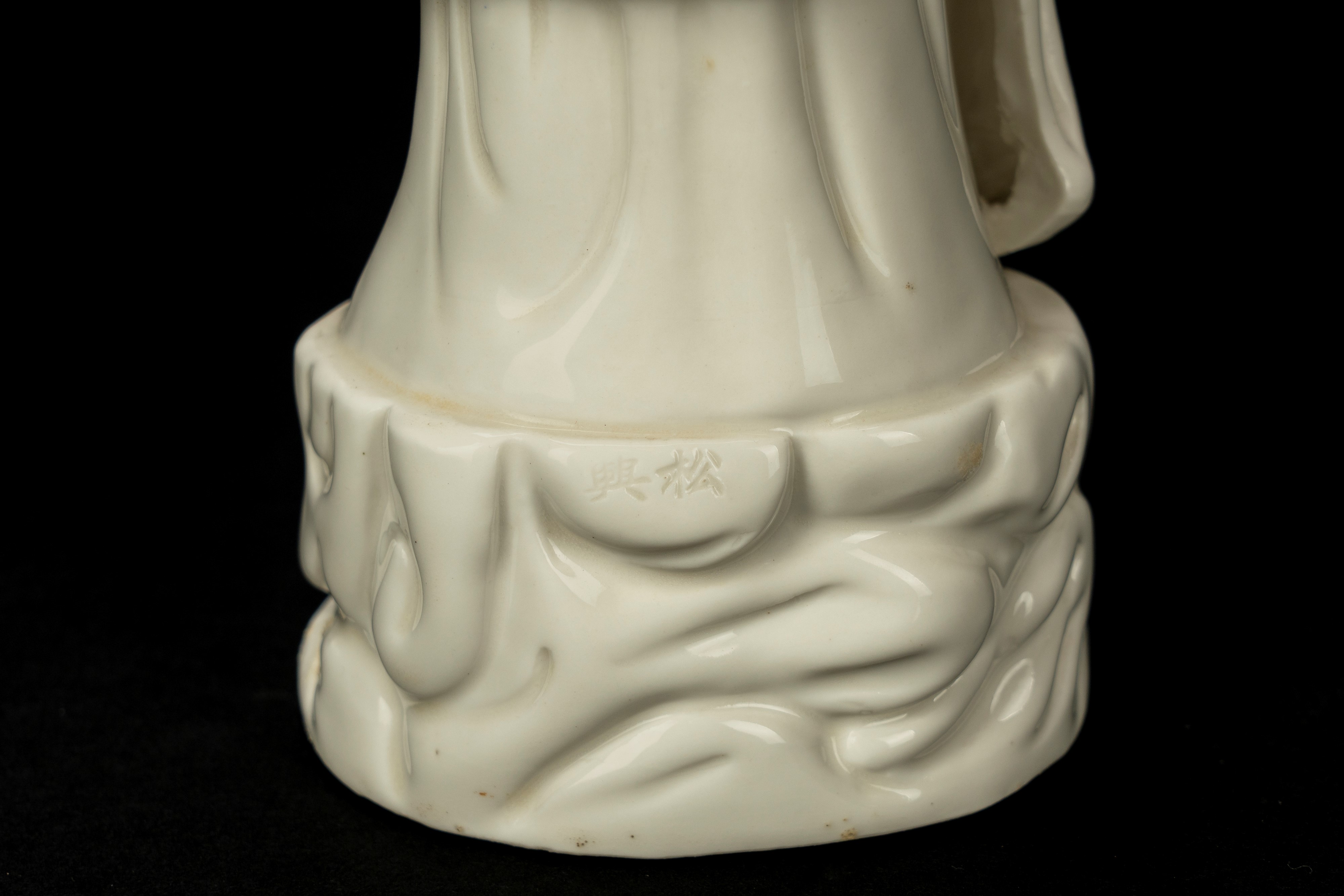 Cinque sculture in porcellana Blanc de Chine