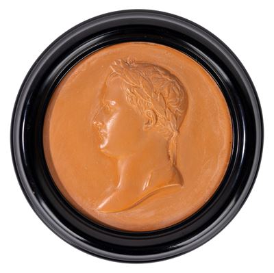 Bassorilievo in terracotta, profilo di Napoleone