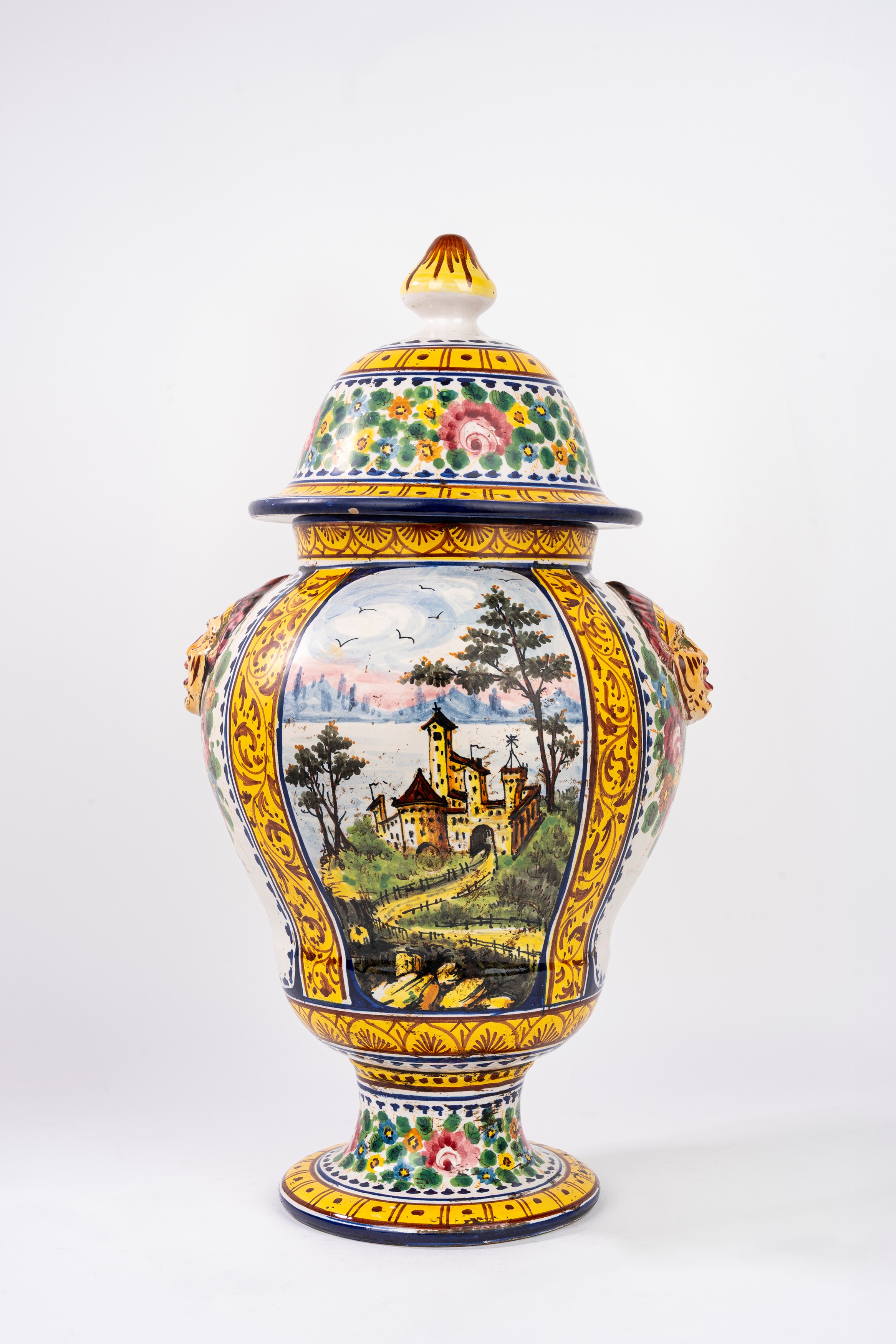 Vaso in maiolica policroma, manifattura di Lastra a Signa, secolo XX