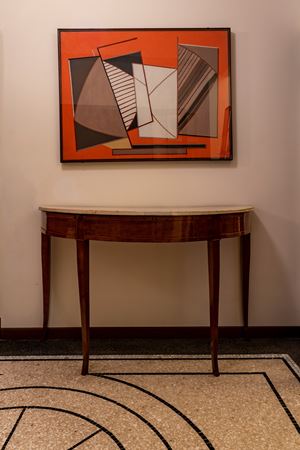 Console demi-lune lastronata con alte gambe mosse e piano in marmo bianco. Secolo XIX