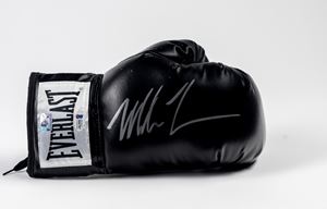 Mike Tyson - Guantone Boxe firmato - Cert. Fiterman Sport e Beckett
