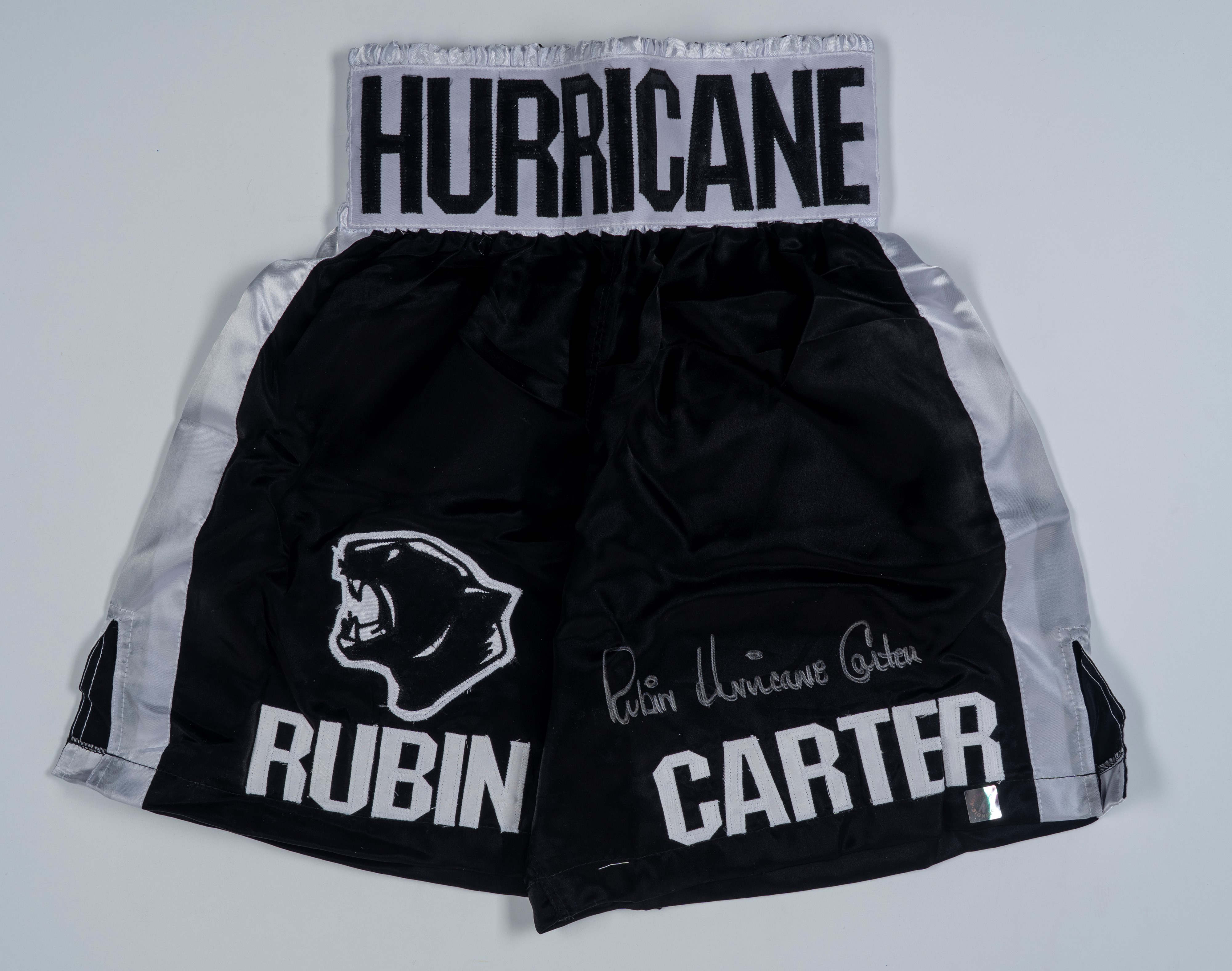 Rubin "Hurricane" Carter - Pantaloncini da boxe autografati - Cert. ASI
