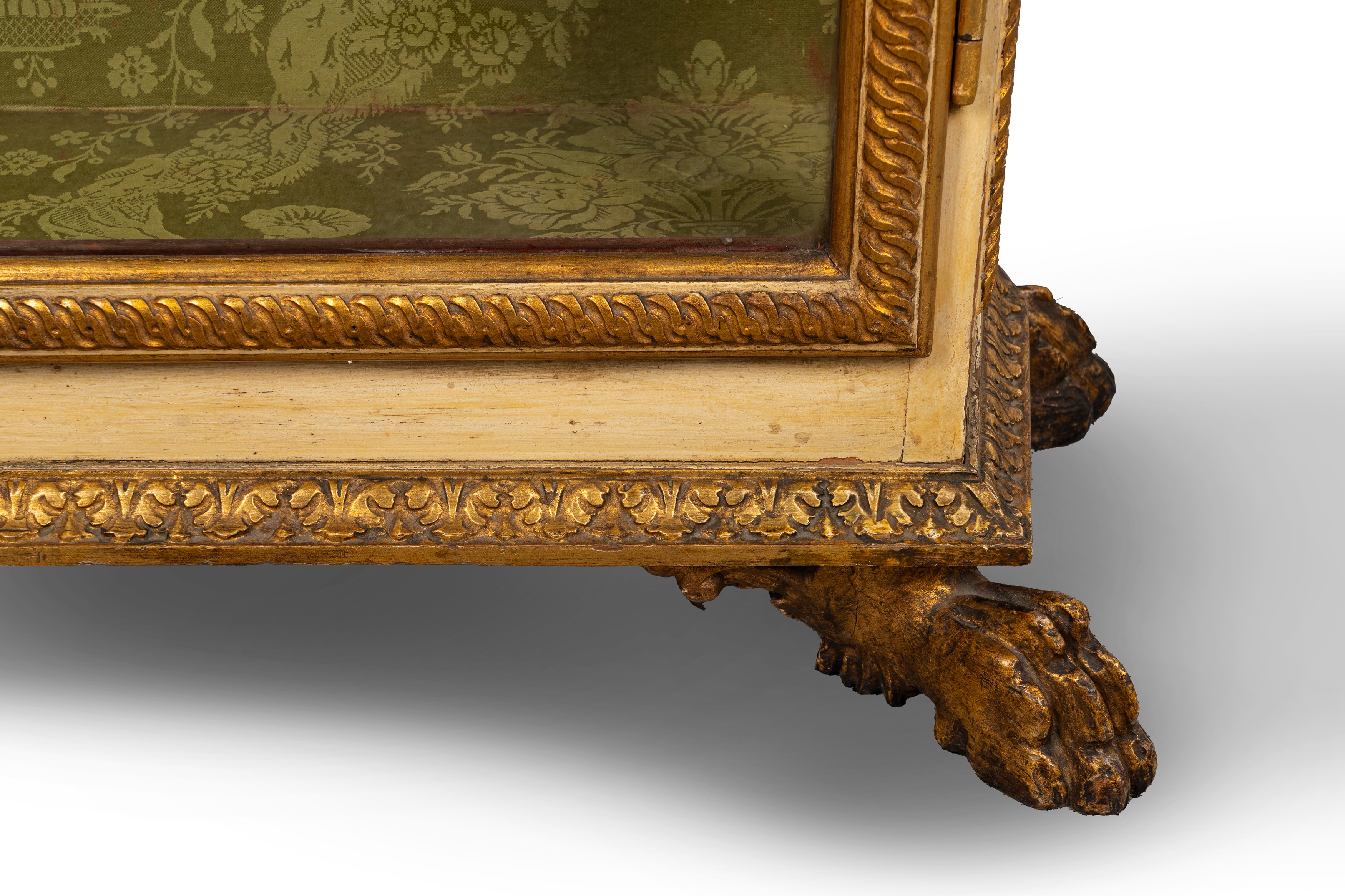 Vetrina in stile Impero, legno laccato e dorato, fine XIX - inizio XX secolo
