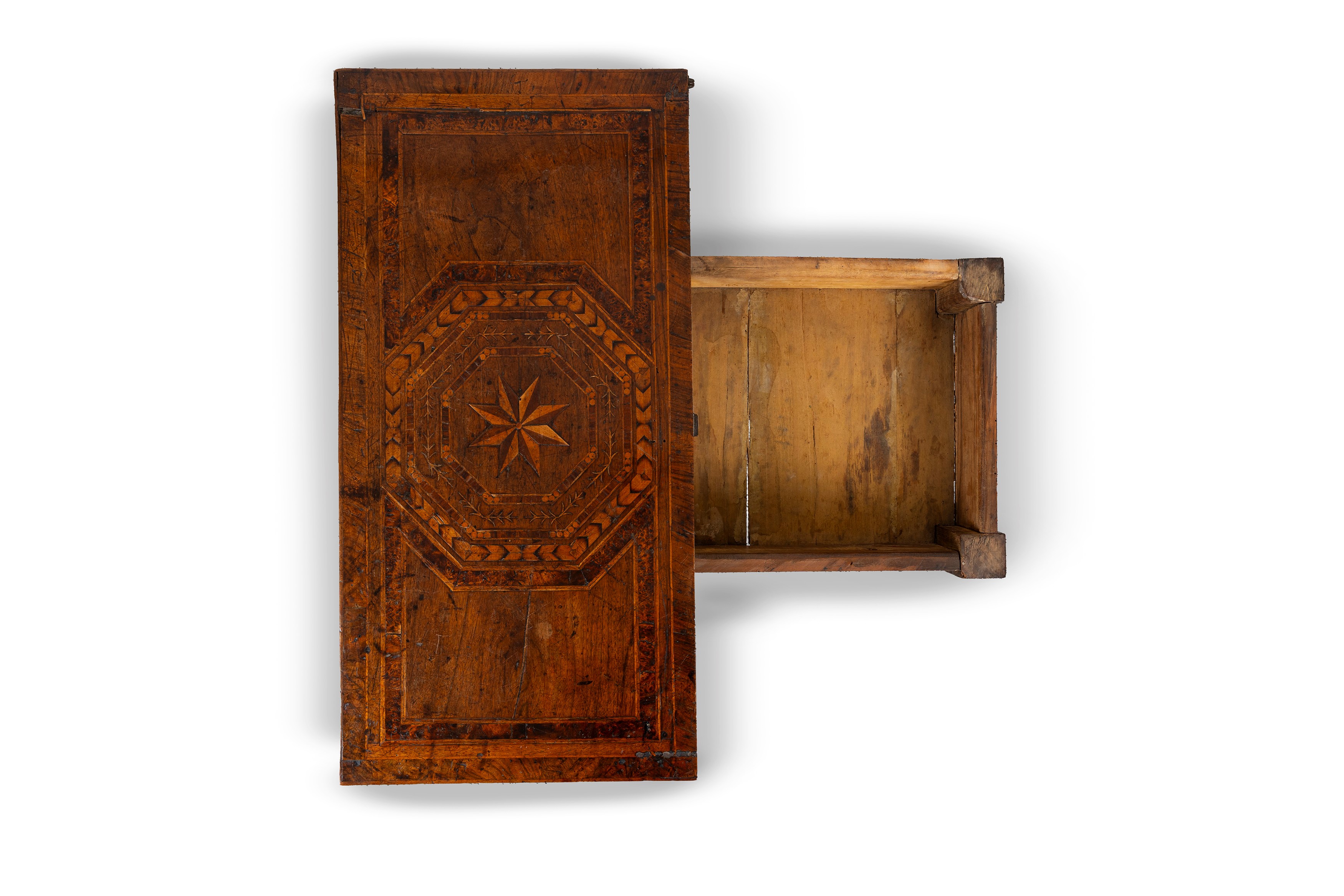 Tavolino da gioco in legno intarsiato Luigi XVI, secolo XVIII