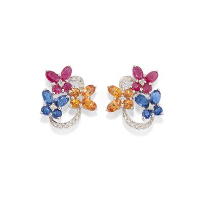 Orecchini in oro bianco 18k con rubini e zaffiri, diamanti