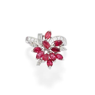 Anello con rubini e diamanti, in oro bianco 18k