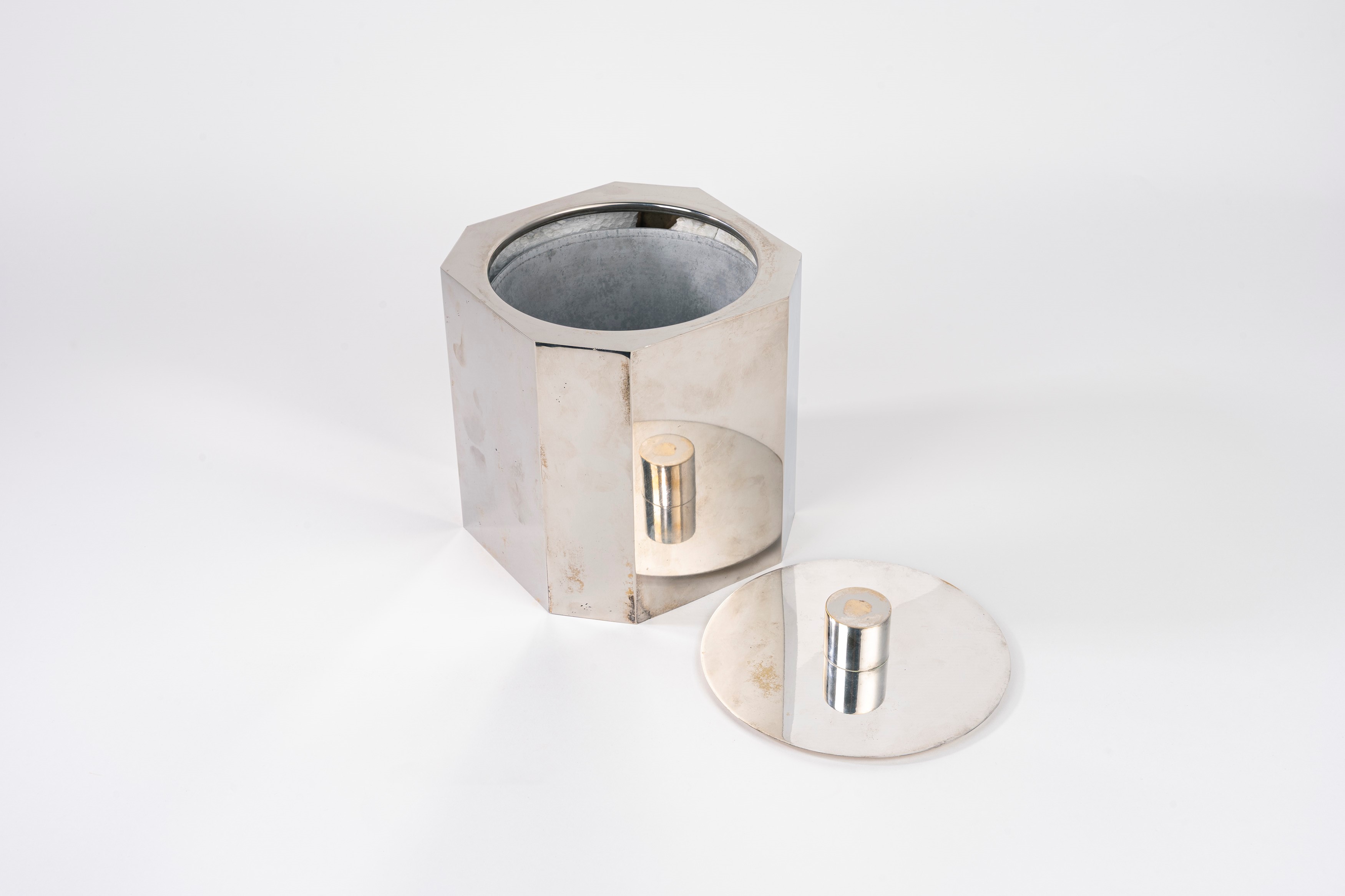 Glacette in silver plate con coperchio, anni '70 del Novecento