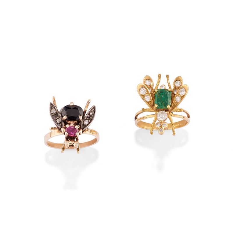 Due anelli con mosche